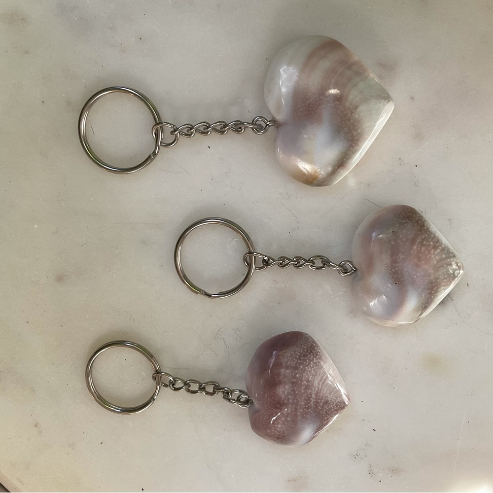 Shiva Shell Heart Key chains - Picture 4 of 5